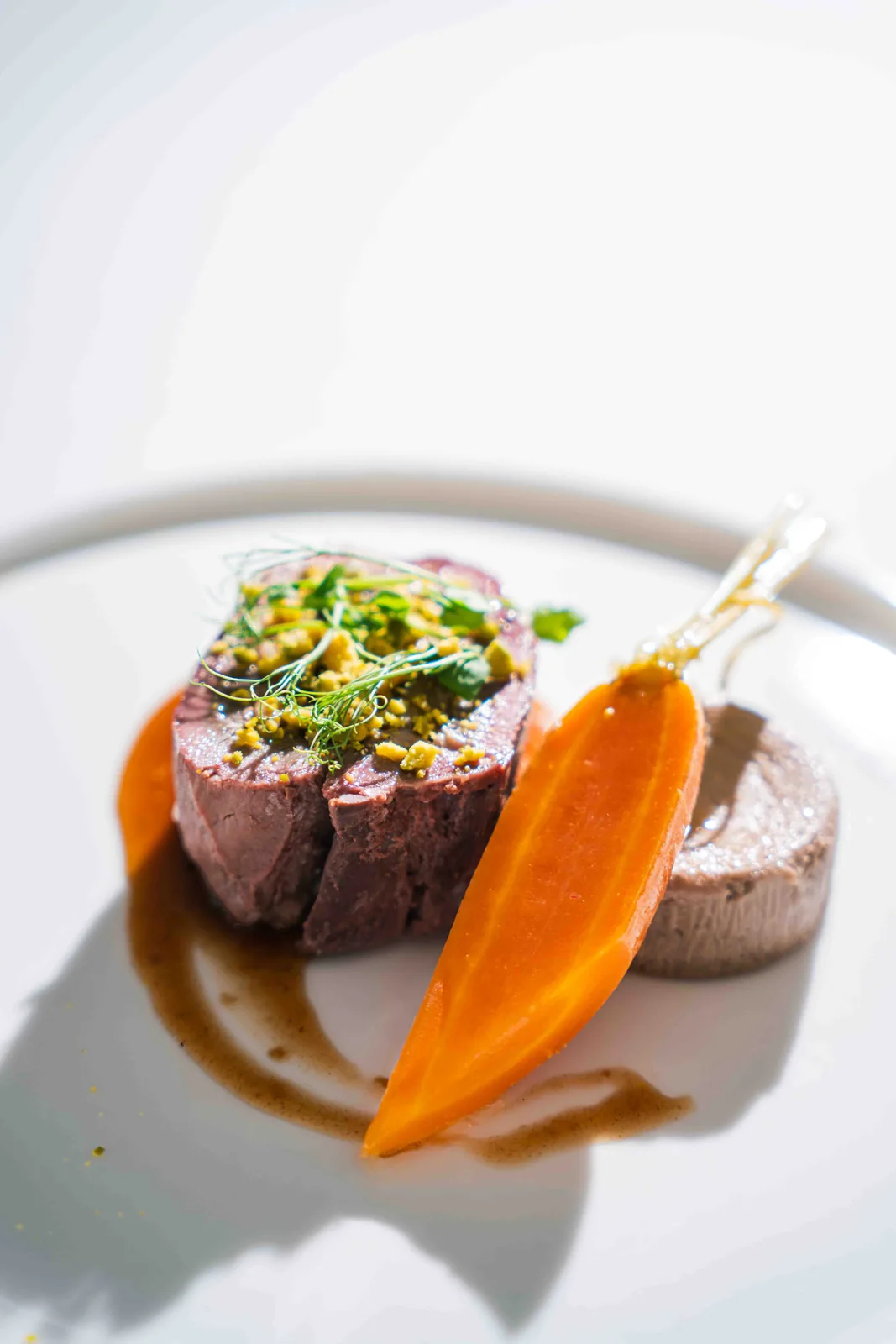 Viande et carotte glacée